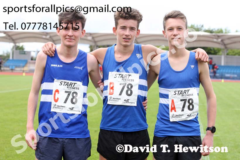 Mens under-17s 3 stage relay, Northern Senior 6 and 4 and Junior Stage Road Relays, SportsCity, Manchester. Photo:  David T. Hewitson/Sports for All Pics